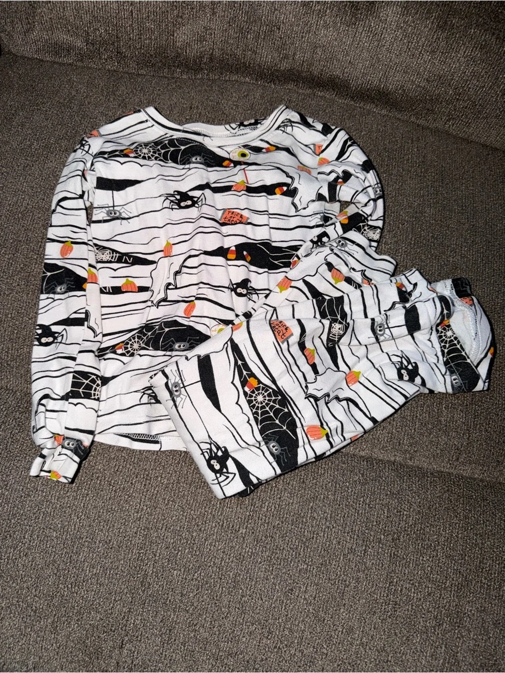 The Children's Place Halloween Pajamas Set - Size 3T (Glow-in-the-Dark)